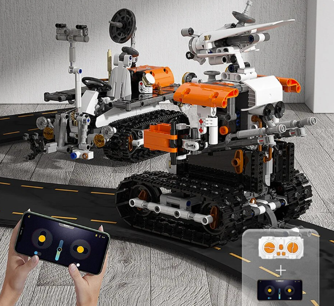 2.4 R/C DIY Robot（2 in 1）739 pcs