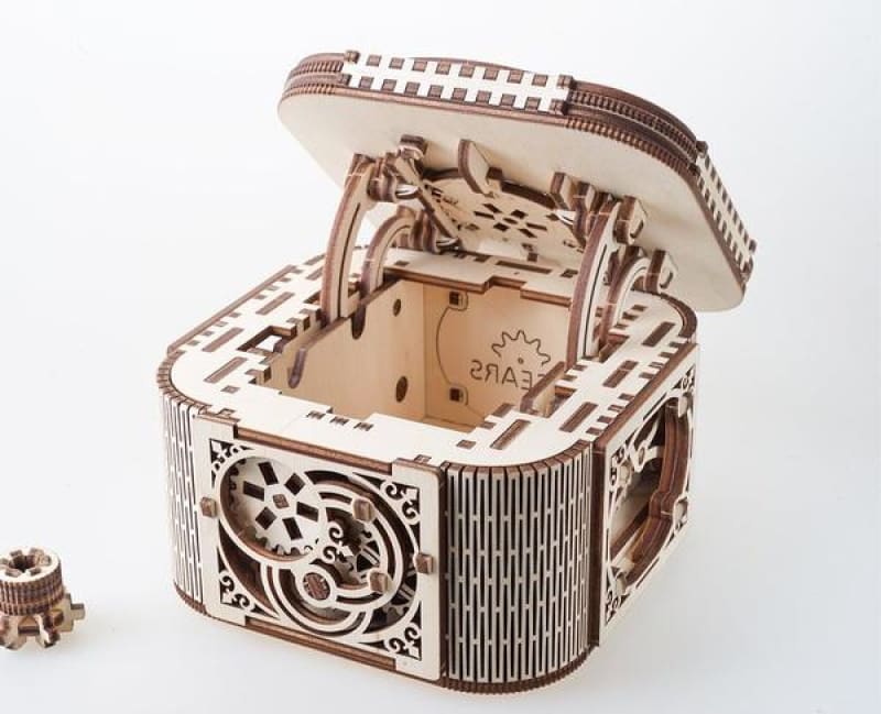 Model Treasure Box